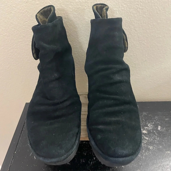 Fly London Size 37 Booties Suede Wrap Around Wedge Heel Short Black Boots US 6 - Picture 6 of 9